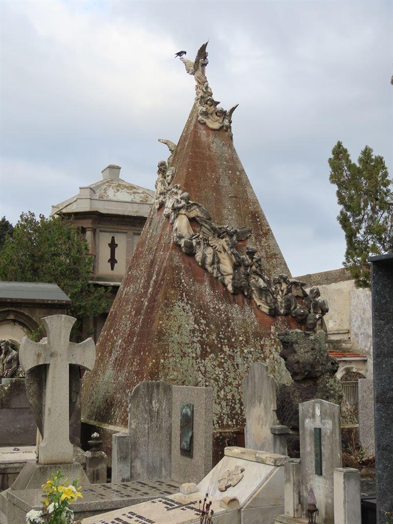 tomb6