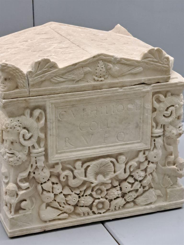 urn
