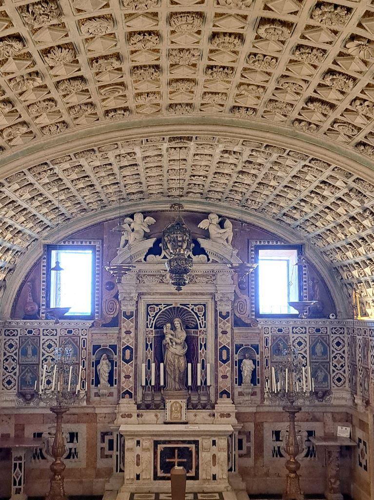 crypt