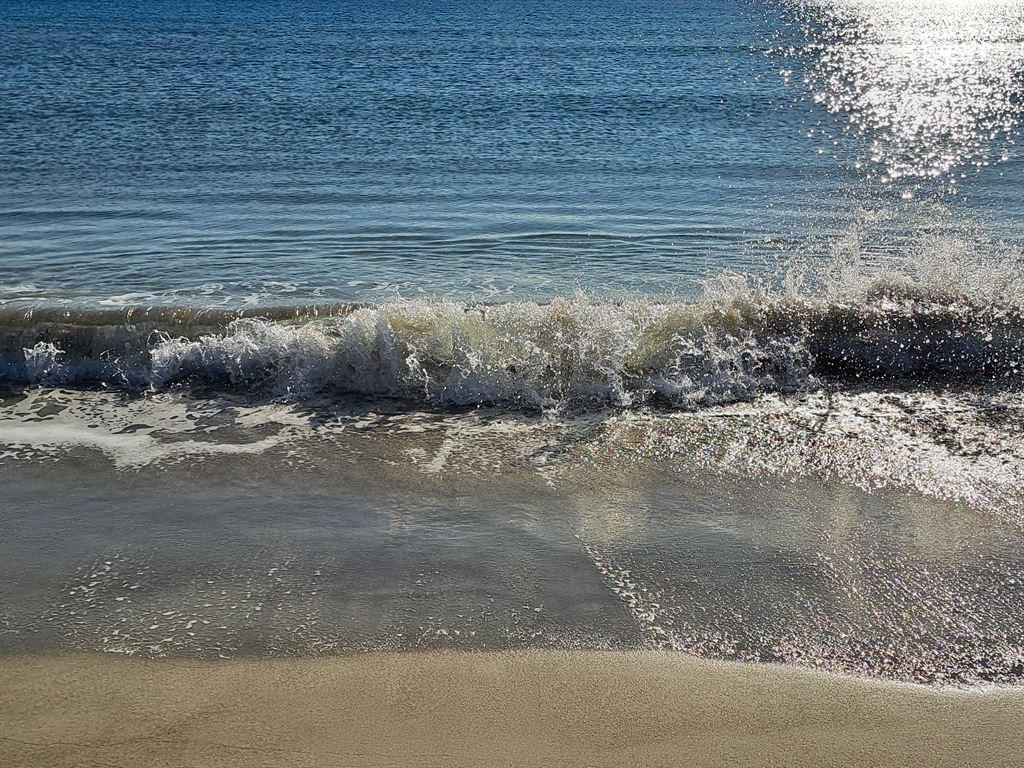 wave