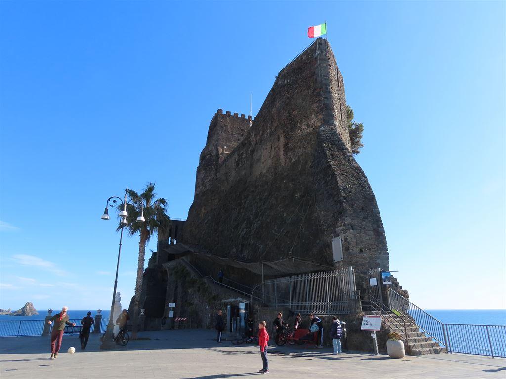 castle2