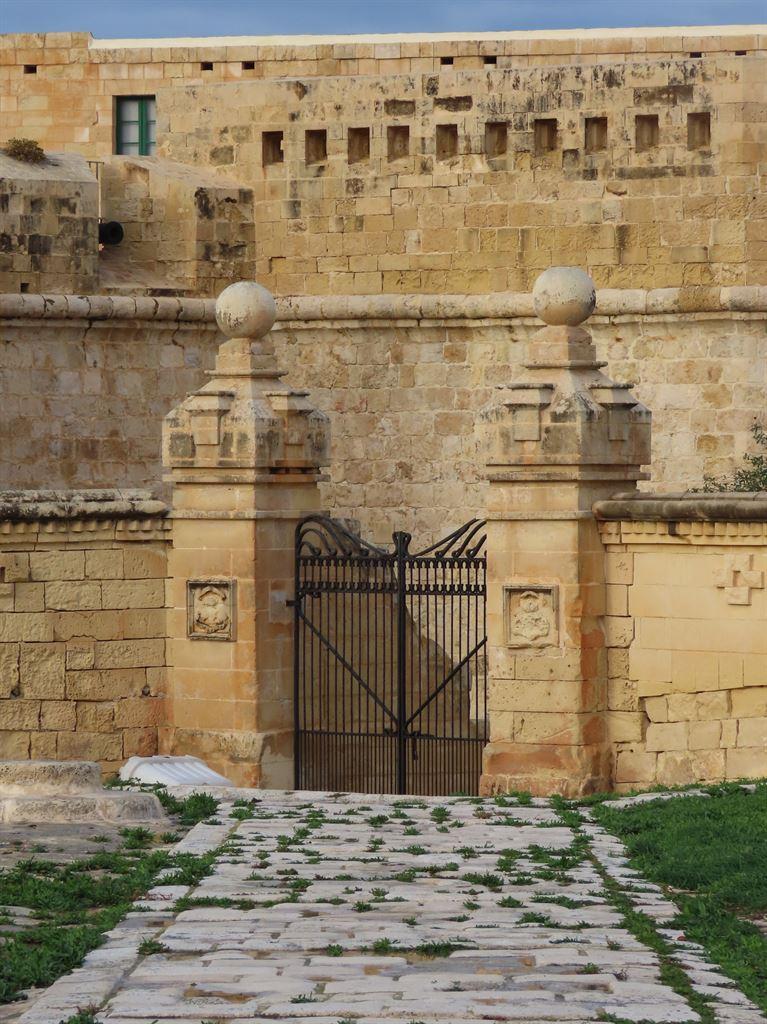 gate