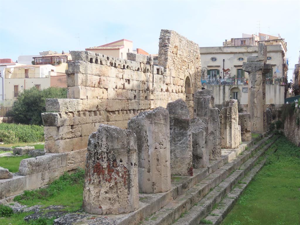 ruins1