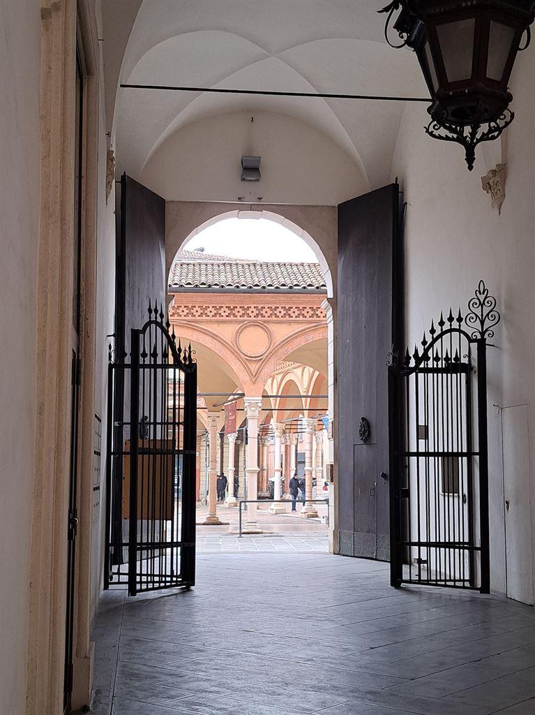 gate