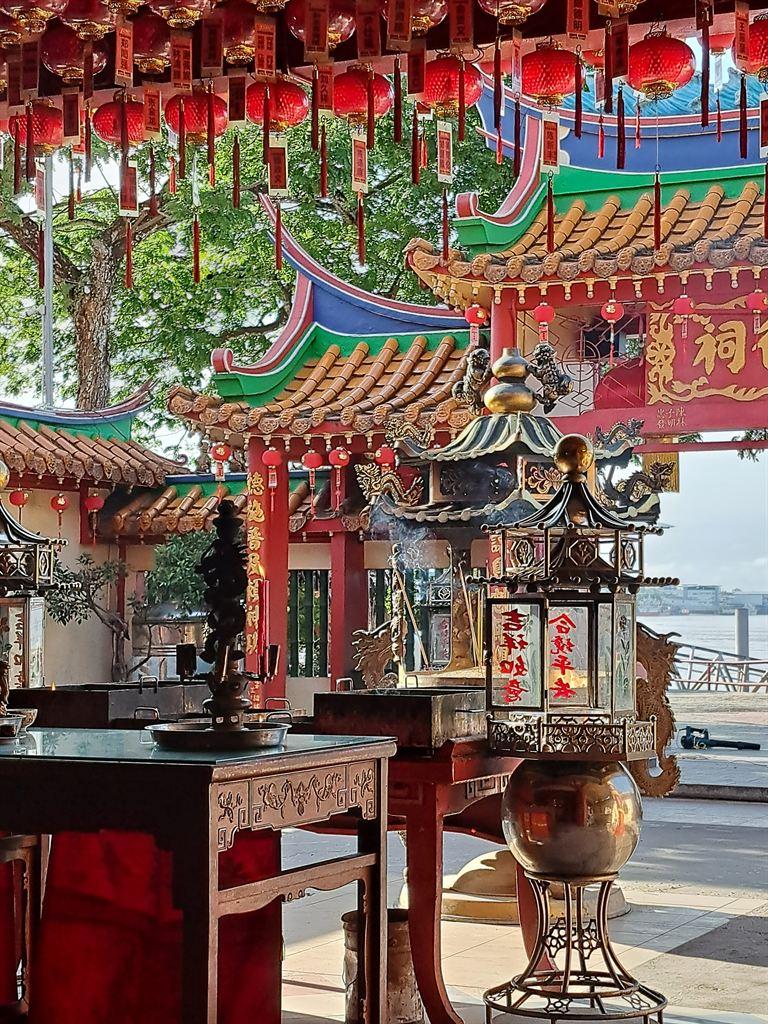 gate1