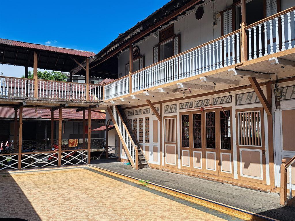 courtyard1