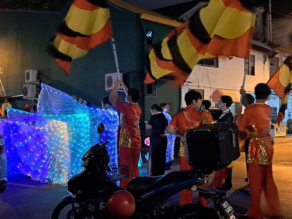 flags&wings