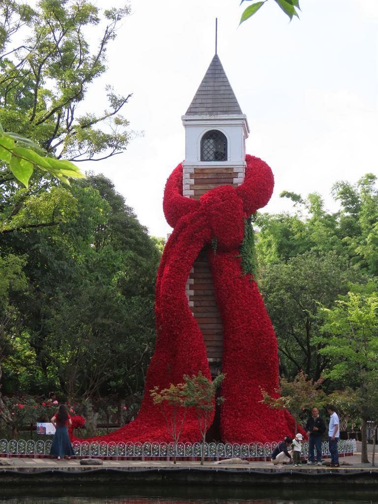scarftower