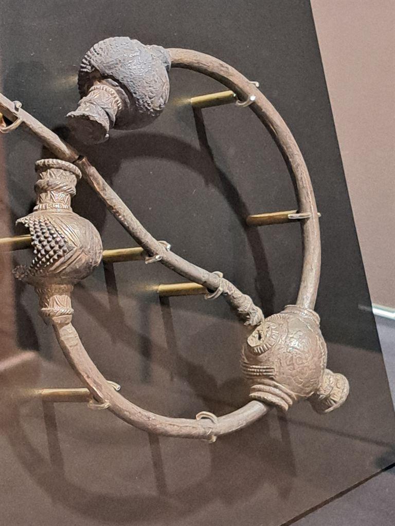 bigbrooch