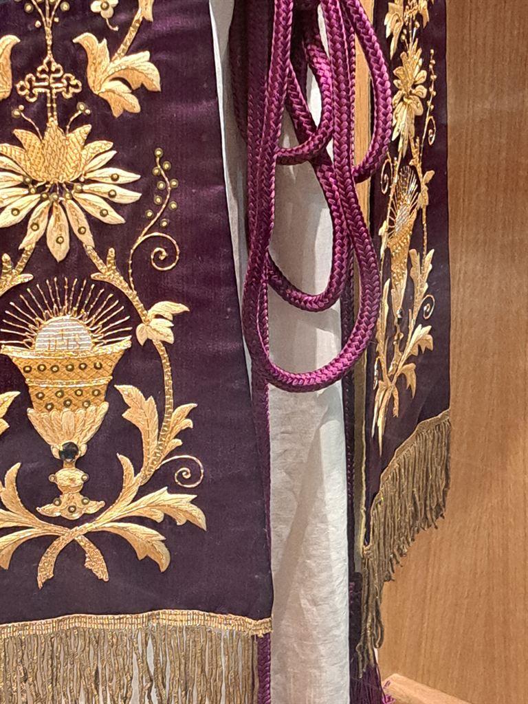 vestments