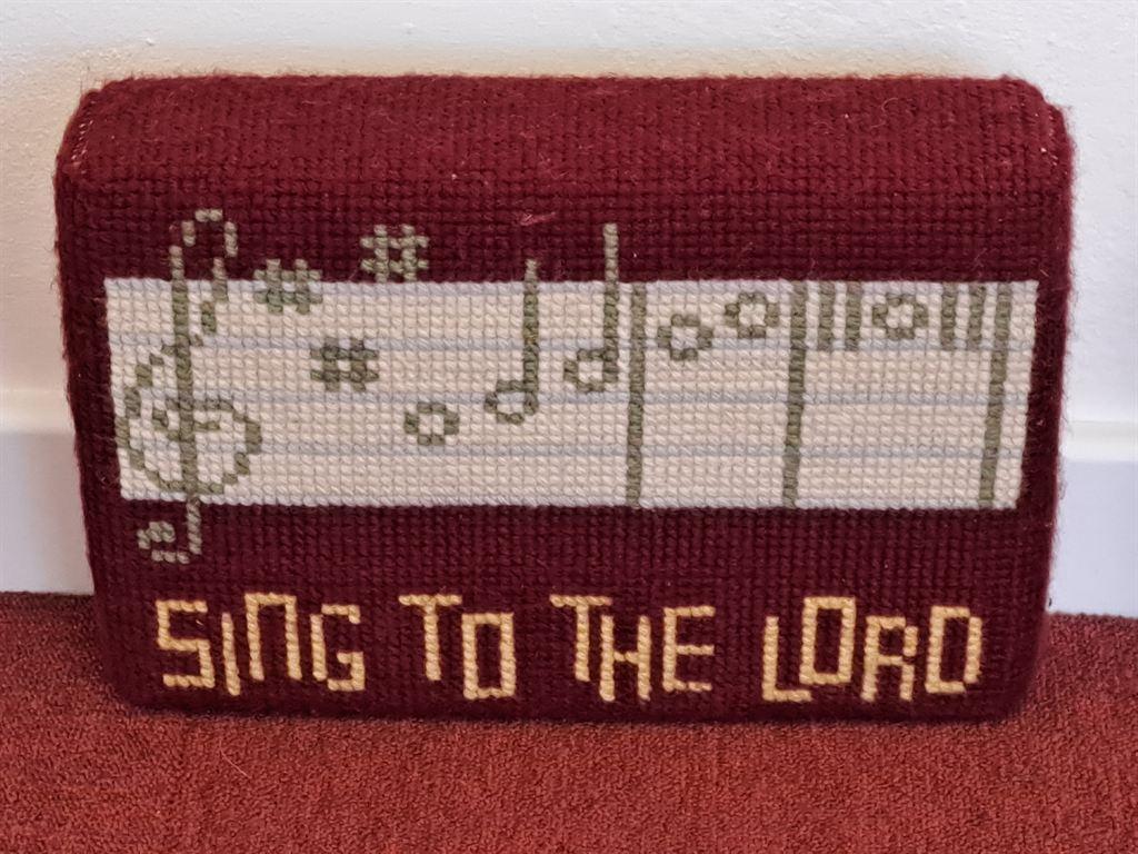 kneeler
